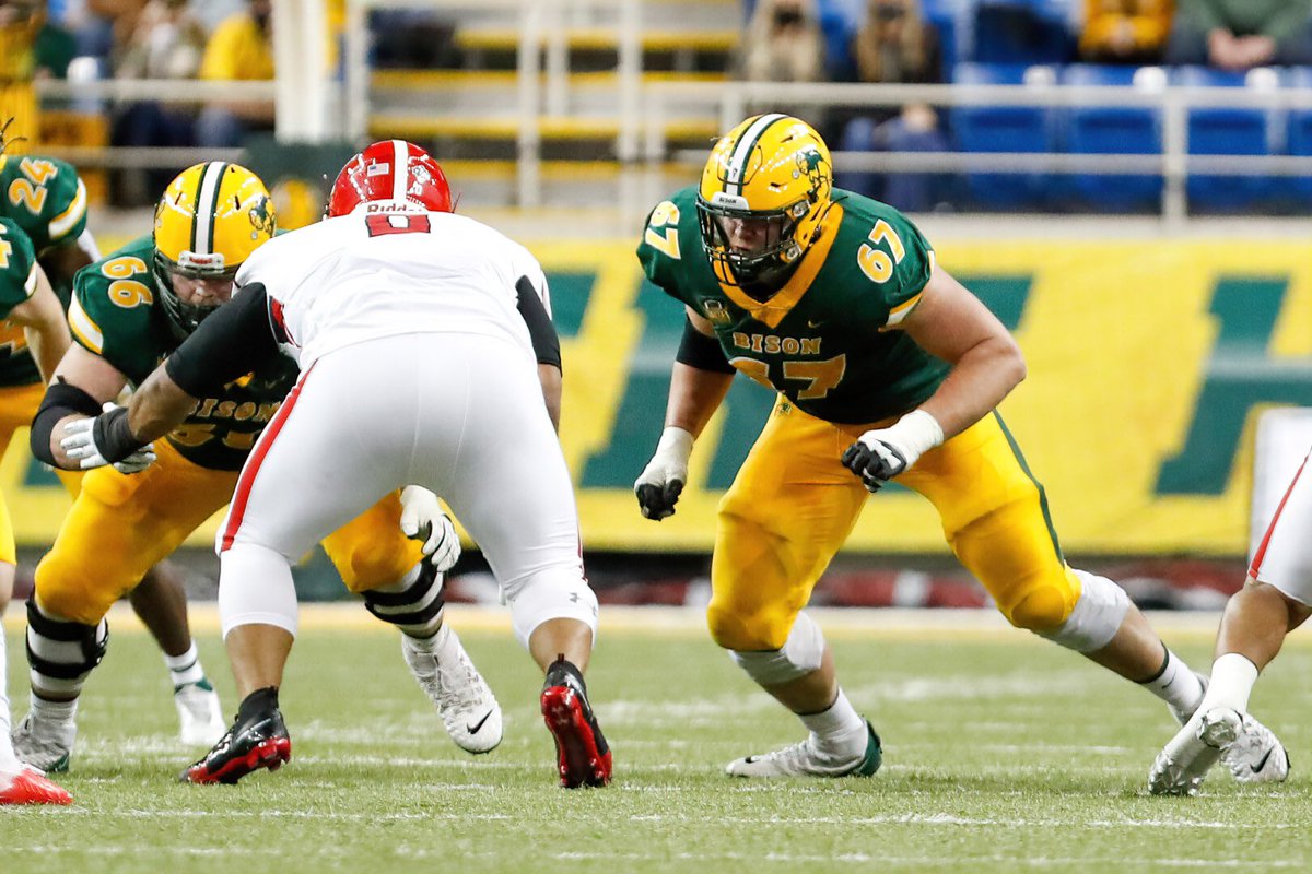 Coach_Roehl's tweet image. “We run a pro style offense (@NDSUfootball) that allows us to make the jump to the NFL,” Volson said, “and to be able to translate what we’ve already learned at the next level.” @c_volson 

#ProBison #DEVELOPMENT