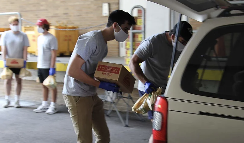 CCB_Jax's tweet photo. Time is just as important as money. You can give back to your community by volunteering with Catholic Charities Jacksonville! We're always looking for people to help with food service, fundraising and more. 💪🏻

Learn more here ➡️ https://t.co/ihNTzzpdNy https://t.co/yvlyRHh3gs