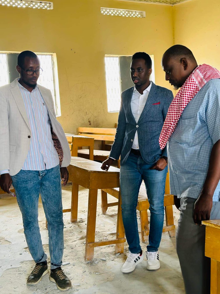 Yahyewellman's tweet photo. The process of #reopening the new government #schools is well underway, and #thousands of #students will receive #free_education this academic year 2023/2024,

This is Deyniile district, especially far from the city. This school will cover many children who do not have education in the city, @BRED_BRA is working to get many children in the city to get free education.

Please be a part of and participate in the operation of the new schools that are being implemented in the displaced areas.
@USAIDSomalia @unicefsomalia @UNHCRSom