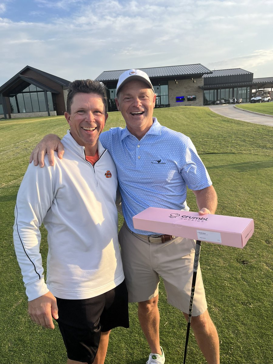 sweetd_33's tweet photo. I do not have a better friend than Laine Diffee and anyone who knows him will tell you the same thing! LD turns 59 in a few days and The Black Dog made a CRUMBL Cookie delivery to the first tee for The Hackers today! #TheHackers #DiffeeFamilyDifference #Woooooooooooooooooooooooo https://t.co/PFJayVwfrO