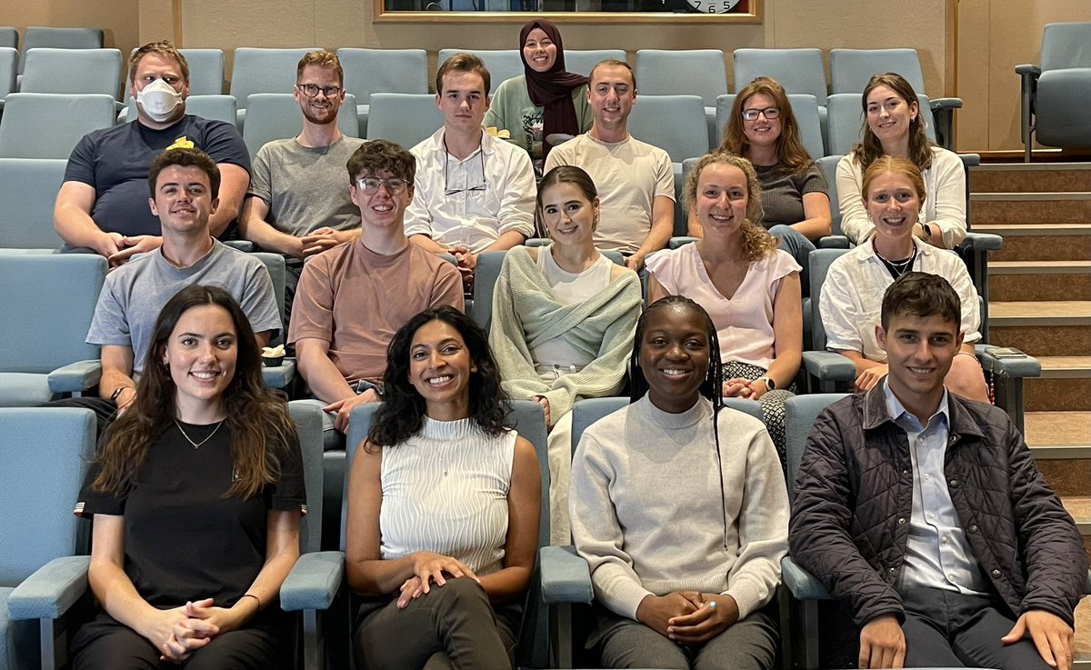 MedEdJersey's tweet image. Our new F1s have joined us, DAY 1 - ALS ☑️ DAY2 - IT training &amp;amp; immunisation ☑️, DAY 3 - learning more about the job, fresh scrubs and badges. TOMORROW - shadowing on the ward and an infections afternoon.
EVERYDAY- a warm welcome from everyone in the education centre ☑️