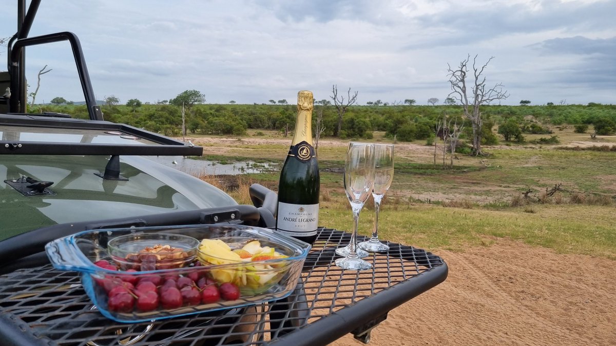 LindiLodge's tweet photo. @nonsmofokeng @norman_digital Like crime? The reserve has strict access control, we're fenced into Kruger, twice, So were very safe 😃.
If you meant safety from animals, we haven't had any issues in the reserve in its 15-year history! We ensure guests have all the info they need for a safe stay. https://t.co/NLWV0vqZq2