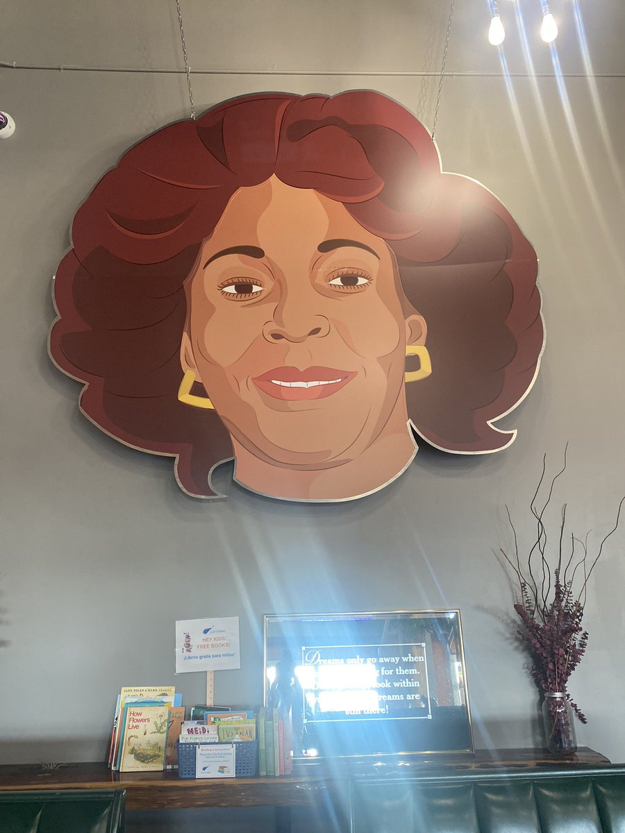 _VictoriaJA's tweet image. Thanks Chris Good + team at Ruby Jeans Juicery, for sharing the truth of Troost Ave and your dedication to the community. Plus, congrats on your 8 year anniversary🎉 #thebigbang2023