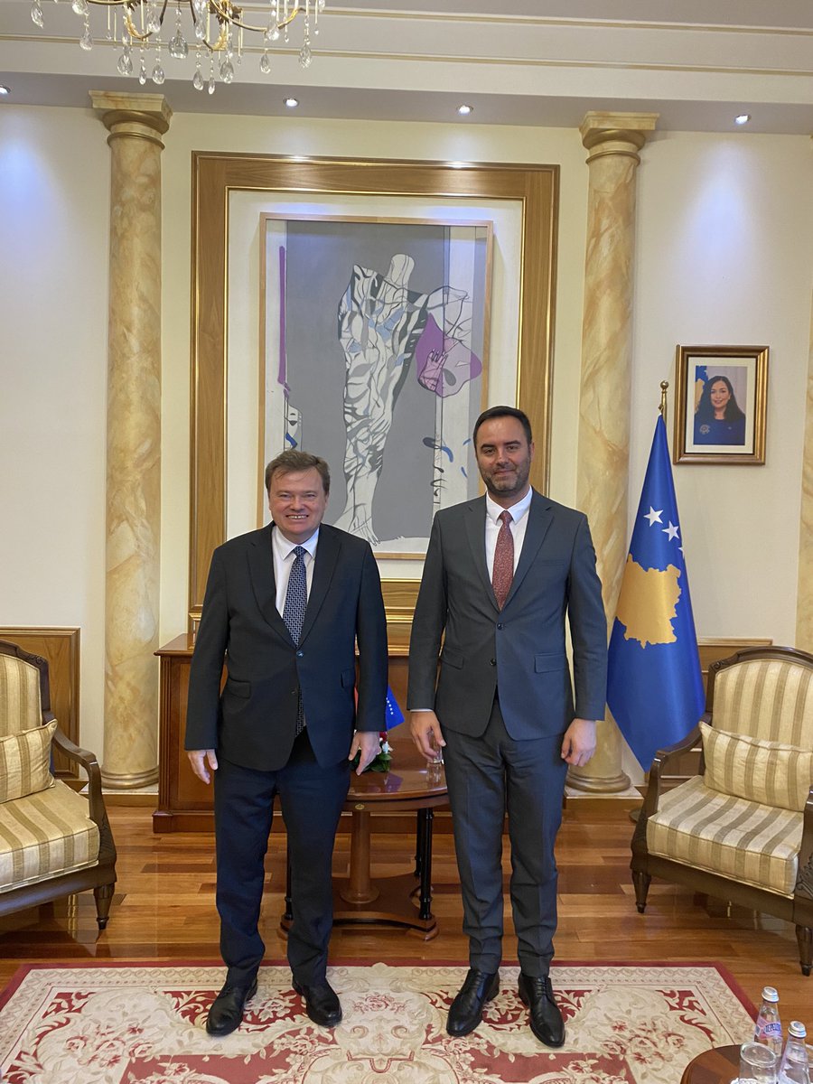 Paid a courtesy call on Speaker of Kosovo Assembly <a href="/KonjufcaGlauk/">Glauk Konjufca</a> Discussed the wide ranging relations between #Austria &amp; #Kosovo incl. the successful ongoing project of the Austrian Parliament “Democracy Workshop” for school pupils #AustriainKosovo <a href="/MFA_Austria/">MFA Austria</a> @ADCinKosovo
