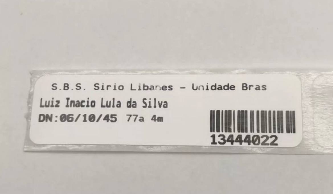 Crowbar9's tweet photo. @l03n27 A pulseira era do original que morreu há um tempo atrás e agora o sósia foi de base, onde suas últimas palavras foram: " ai mete menino Ney" https://t.co/PYIgC5XRPM