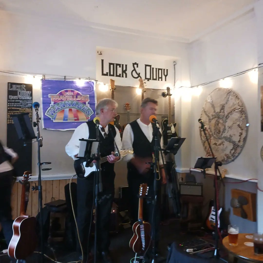wannabes_the's tweet photo. Its warming up
#ukes
#Wednesday https://t.co/kVYuYK0wZk