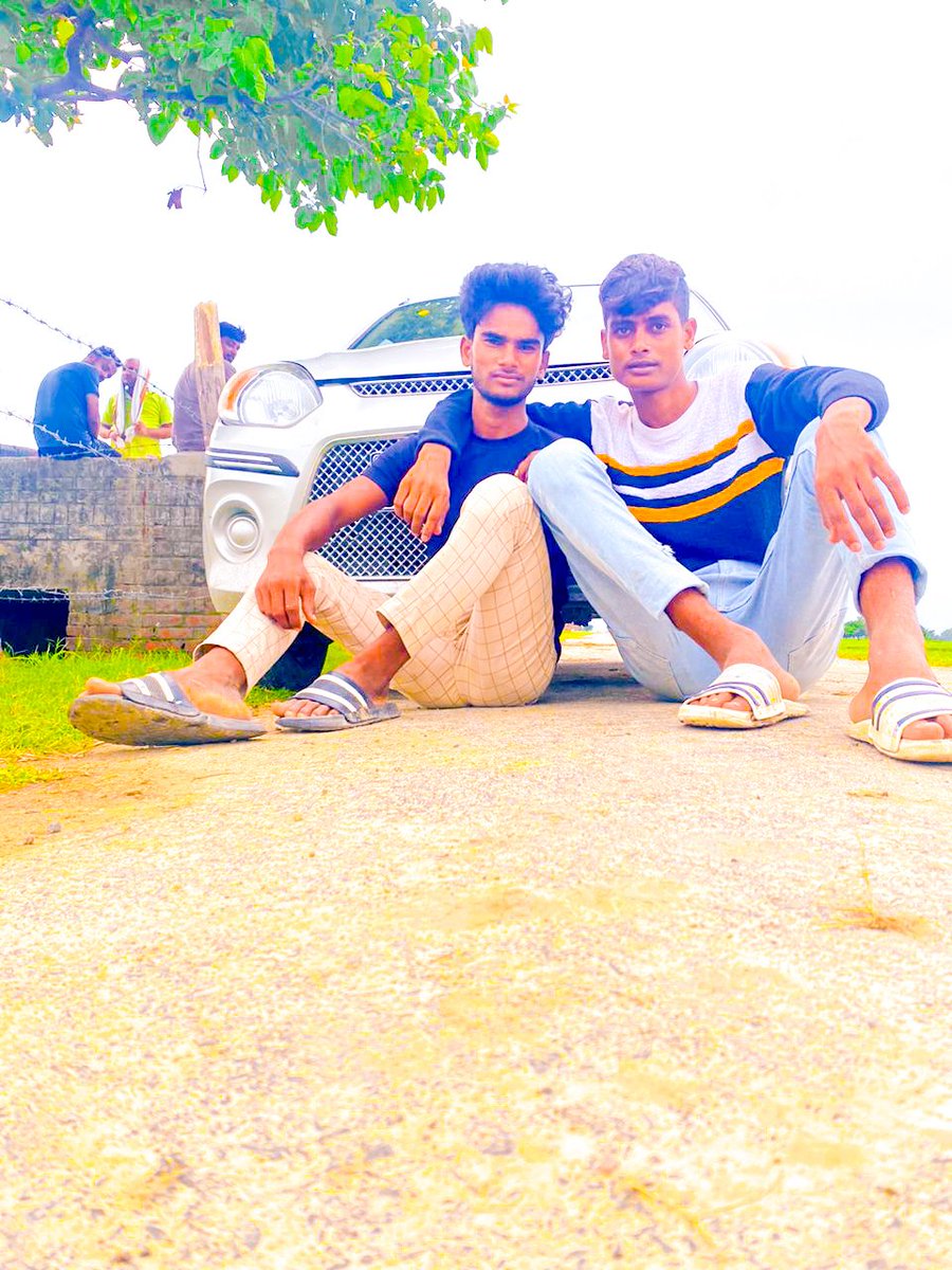 BabhaniC's tweet photo. #Dost 
#yaar #ทักษิณ #BBNaijaAllStar #coldplaydublin #النصر_باريس_سان_جي��مان #เจมีไนน์โฟร์ทเลิฟลาโรชโพเซย์ #GalaxyxSUGA #BBNaija #SenzoMeyiwaTrial #Coldplay https://t.co/jDoLsMQGvX