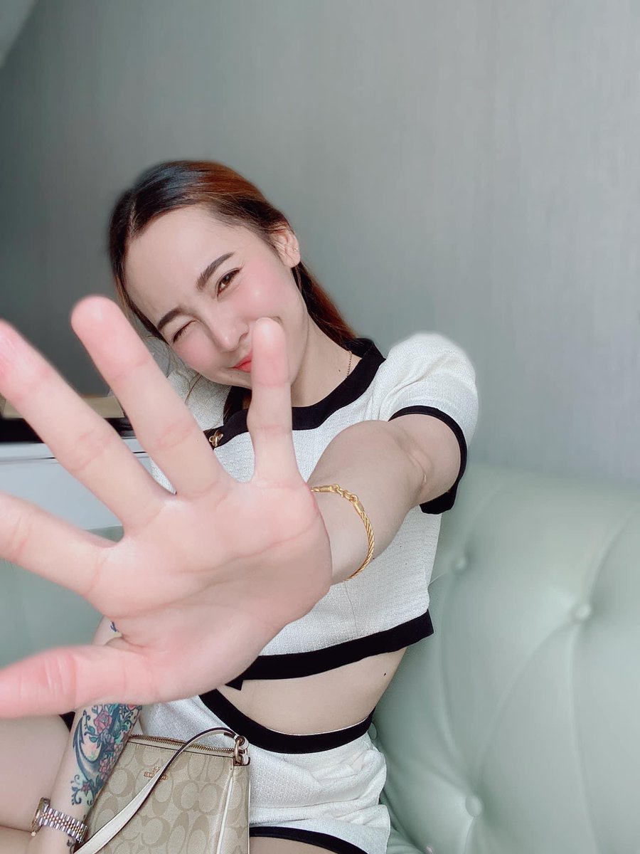 phlxyza's tweet photo. มองหน้าแล้วทำเฉย ระวังได้เป็นลูกเขยแม่เรานะ🤪🥰
ไลน์🆔phlxy54
#รับงานหาดใหญ่ #รับงานหาดใหญ่ในเมือง #ไซด์ไลน์หาดใหญ่ https://t.co/jkdesPwNFD