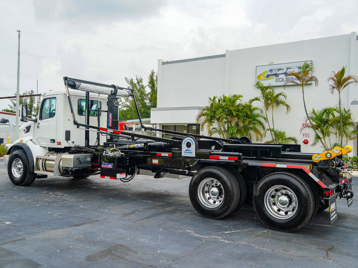 Check out this absolute stunning Brand New Peterbilt 567 Stellar Hooklift Truck!
This unit is NOT FOR SALE and is SOLD however Apex Equipment specializes in Custom Building units just like this with certain specifications to fit your needs!
Call Apex Equipment at (561) 842-0101