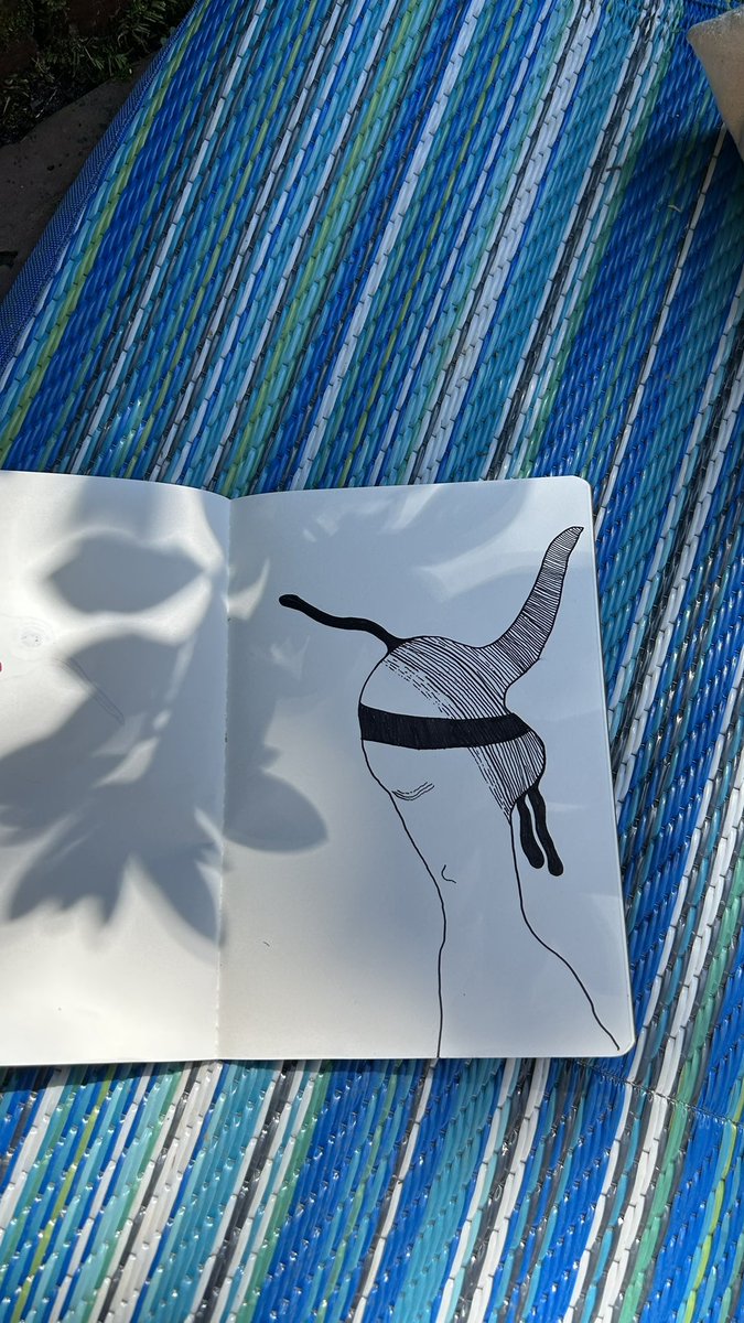 bigevilbug's tweet image. i started doodling &amp;gt;:-)