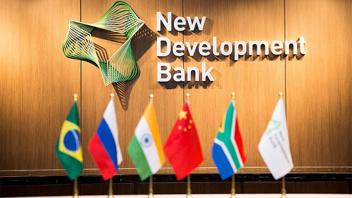 The bank created by the BRICS countries refused to invest in Russia because of sanctions

The New Development Bank (NDB), created by the BRICS countries to finance investment projects and issued $30 billion in loans over 7 years, will not invest in Russia. This was announced on