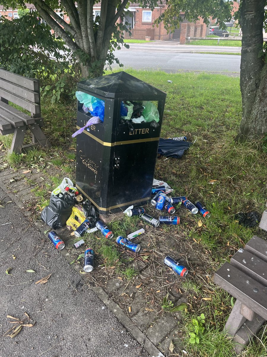 A walkabout with #PCSO Sexton in #Podsmead on the fourth anniversary of my election in 2019. Still working as hard as ever to serve Podsmead and be #visibleinthecommunity. @GlosCityPolice @Glos_Police