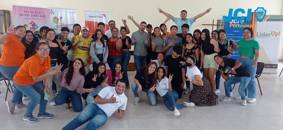 JCIPortoviejo's tweet photo. “La inteligencia consiste no solo en el conocimiento, sino también en la destreza de aplicar los conocimientos en la práctica”. Aristóteles.

El sábado 22 de julio tuvimos unas de las últimas capacitaciones para los jóvenes, del Cantón Santa Ana, dónde tenemos el apoyo. https://t.co/X0SGITP93y