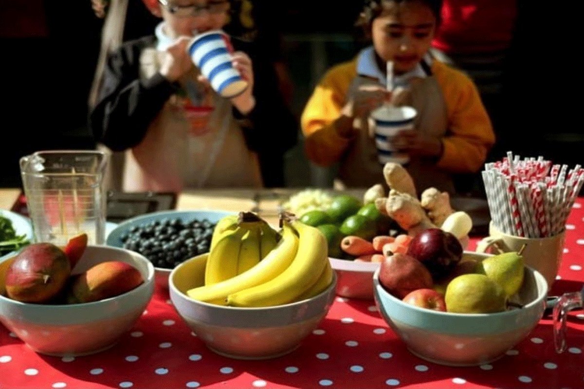 TheViewsNetwork's tweet image. ہارورڈ یونیورسٹی کے ماہرین نے ایک تحقیق کی ہے جس کے مطابق وہ افراد جو زیادہ پائیدار غذائیں کھاتے ہیں، 3 دہائیوں پر محیط...👇

theviewsnetwork.com/Urdu/article/2…

#HealthNews
#26thJuly2023
#heartdisease 
#balanceddiet 
#LivingStandards 
#TVN
#TVNNews
#TVNUrdu
#TVNHealth 
#TheViewsNetwork