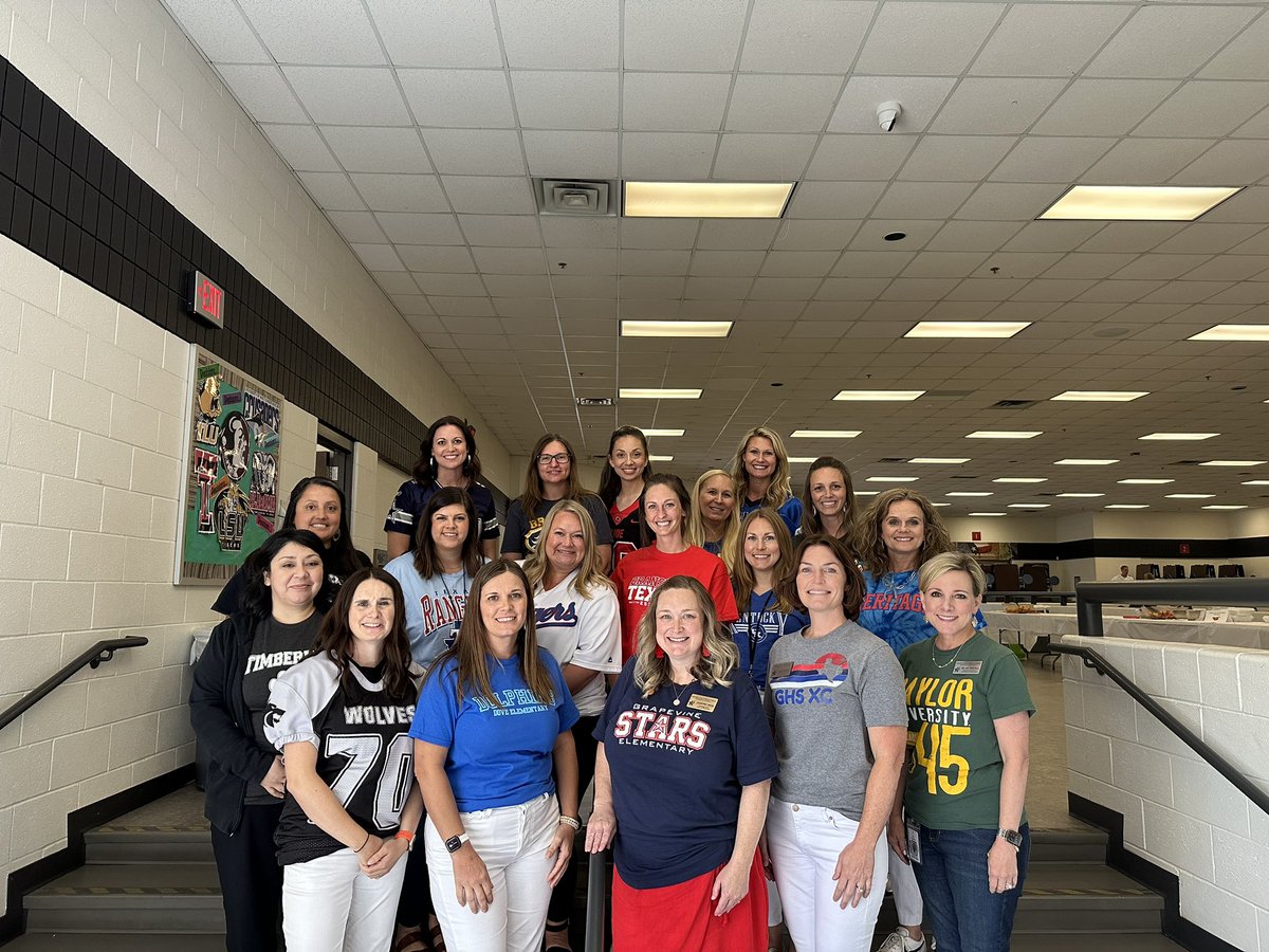 <a href="/GCISD/">Grapevine-Colleyville ISD</a> Campus Learning Liaisons with our fearless leader @OCTPedevilla we’re excited to kick off 23-24 together learning and growing to support our teachers! #LeadershipDay