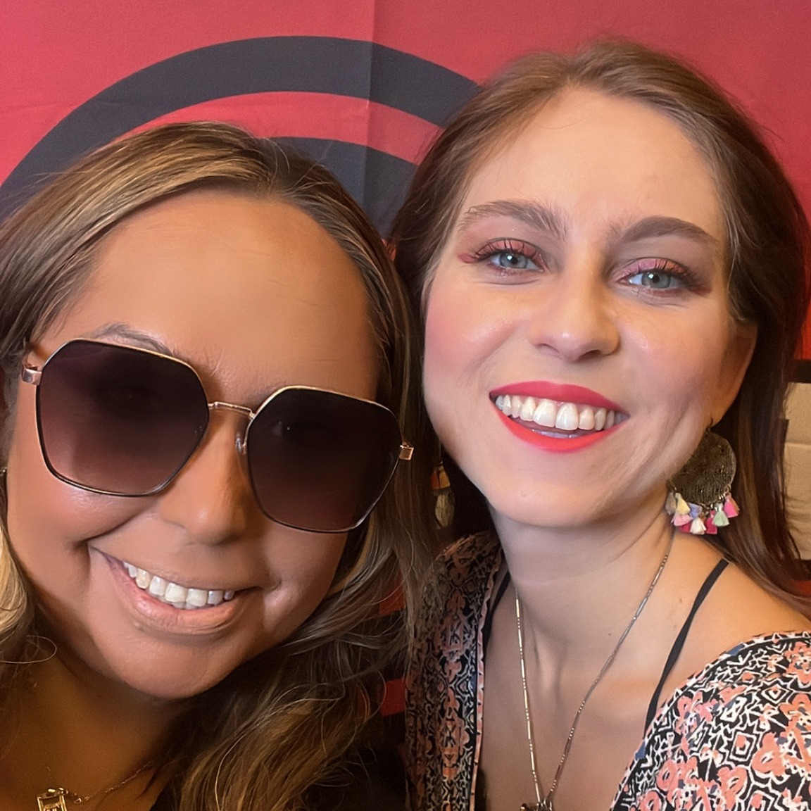 ¡Las Fotos de <a href="/SAngelicaMusic/">Sophia Angelica</a> en el Gran Evento Times Square, Nueva York! 📸🗽🎶🎵

#SophiaAngelica #LAMC #LatinAmericanMusicConference #MusicaLatina #LatinMusic