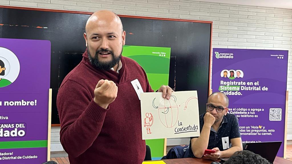 VeeduriaBogota's tweet photo. Hoy #LABcapital hace la presentación como integrante del iBO ampliado. 👉🏼Socializamos con el ecosistema de #Innovación nuestra visión para una Bogotá innovadora. https://t.co/v0YtE8b5jA