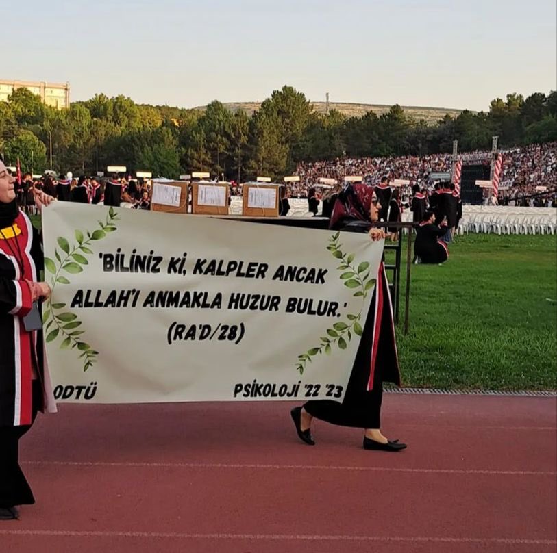 ODTÜ Psikoloji mezunlarını ve tüm mezunlarımızı tebrik ediyoruz. 

ODTÜ imanlı, vatansever gençleri bekliyor. 

#odtü #metu #yks2023 #tercih