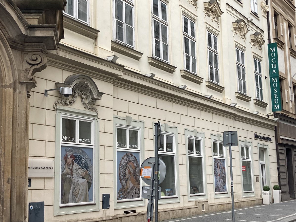 euro_tour's tweet image. プラハ(🇨🇿チェコ)。
本日の風景より。
⑥ミュシャ美術館
ミュシャをテーマにした美術館。
#チェコへ行こう