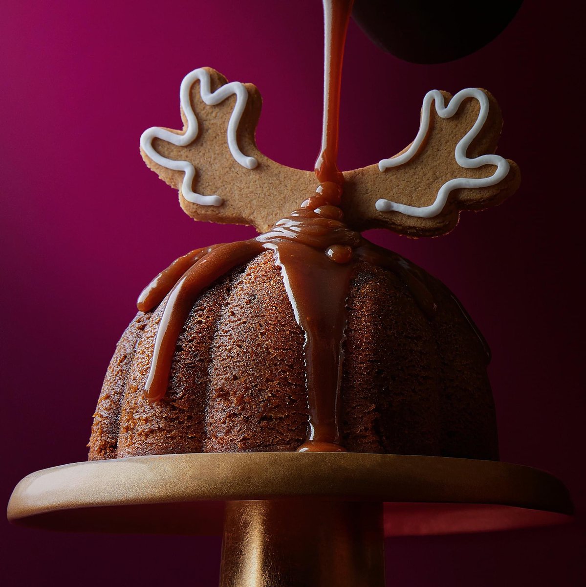 willtorrent's tweet image. Ding-dong! Merrily July, Waitrose Christmas is coming! It’s the most wonderful time of the year, where we give you a sneak peak into Christmas at @waitrose! From moreish mains to divine desserts, check out our delicious Christmas range, here: bit.ly/3Od5e9I