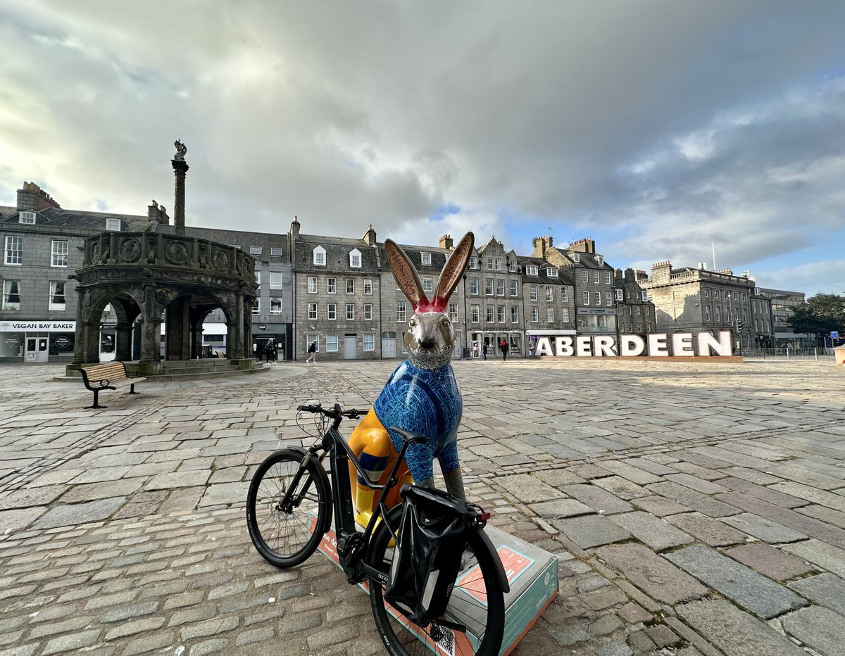 📂 Cyclescheme
└ 📂 Love to Ride
└ 📂 Photo Gallery
└ 📂 Cameron

Where does your cycle commute take you?

Be like Cameron and share your cycling photos on the free Cyclescheme Love to Ride community buff.ly/2NdKpi6