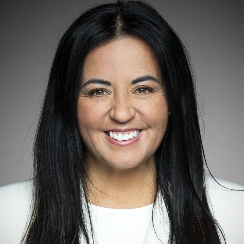 Félicitations à  <a href="/SorayaMartinezF/">Soraya Martinez Ferrada</a>  qui devient ministre du Tourisme et ministre responsable de l’Agence de développement économique du Canada pour les régions du Québec.lnkd.in/eJJvfct3
"Nous avons hâte de collaborer avec vous sur les défis de l’hôtellerie au Québec!"