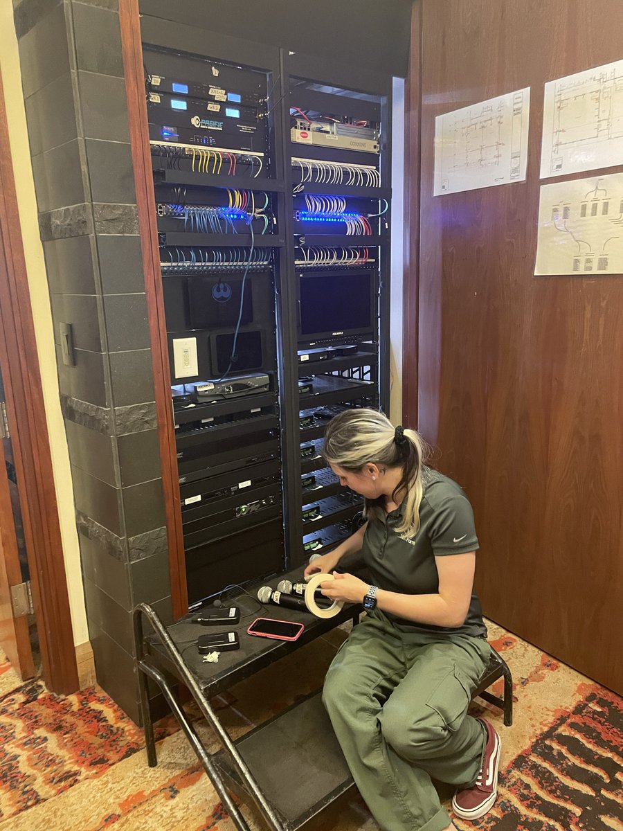 Rebecca Hicks and Jacob Maxwell <a href="/QSYS_AVC/">Q-SYS</a> #HawaiiTakeover Part Deux! 

#qsysecosystem #qsyscontrol #qsysprogramming #avprogramming #hospitalityAV #proav #avexperts #avinsiders #somanychickens #somanycocks #farmassist