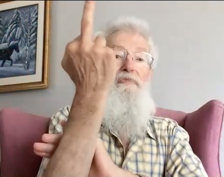 LibreSansTabous's tweet photo. Après 2 doses du vaccin contre le virus chinois, j'ai arrêté...

J'ai dit: "Si je ne suis pas vacciné après ça, DANS L'CUL VOTRE BÉBELLE!!"

J'en ai eu deux, mais j'ai calculé qu'après ça, c'était ASSEZ! Si deux doses de votre cossin est insuffisant pour m'immuniser, au diable! https://t.co/EWsmAHCA3G