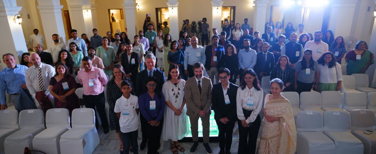 #28For28 engaged 🇨🇦's Minister for the Environment and Climate Change, Hon. Steven Guilbeault, @deespeak, & young changemakers from 🇮🇳 & 🇨🇦, in inspiring conversation on #ClimateAction, igniting hope for a greener future! Thanks to our partners @balrakshabharat & @MASH_Project.