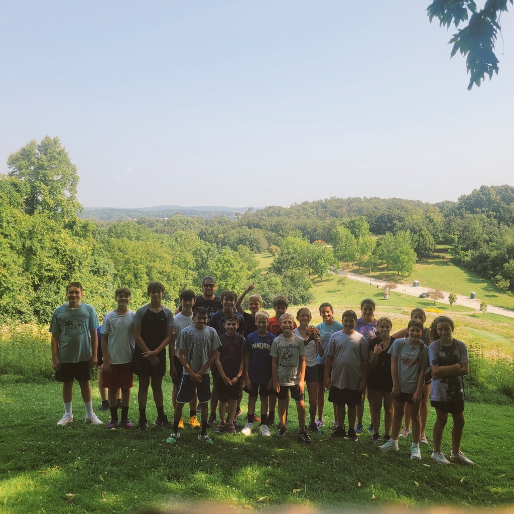 MsMendenhall1's tweet photo. Great work to all of the runners who completed today's hill workout at Boyce Park.
The Plum Middle School Cross Country team has volunteer running every Monday, Wednesday, and Friday from 9:30am-11:00am at Cub Pavilion in Boyce Park. #plumproud https://t.co/Y8BBx5UTqU
