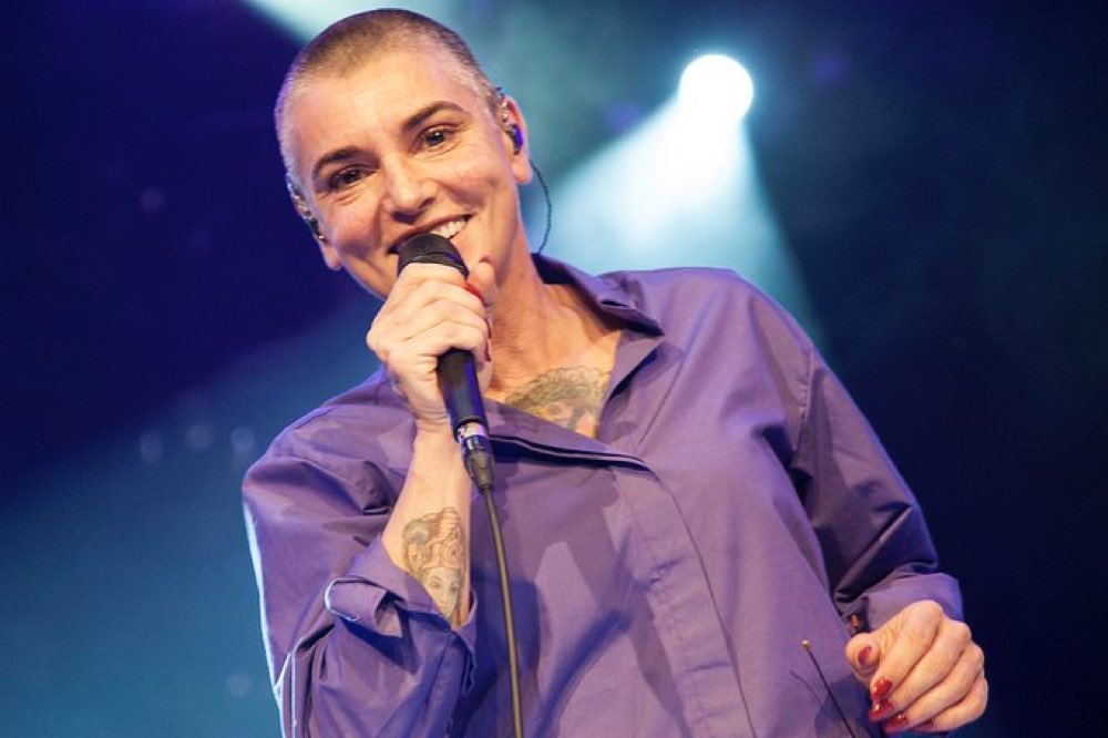 AlertaNews24's tweet photo. 🇮🇪 | AHORA: La cantante irlandesa Sinead O'Connor muere a los 56 años, reporta el Irish Times. https://t.co/h8EB0Vl74h