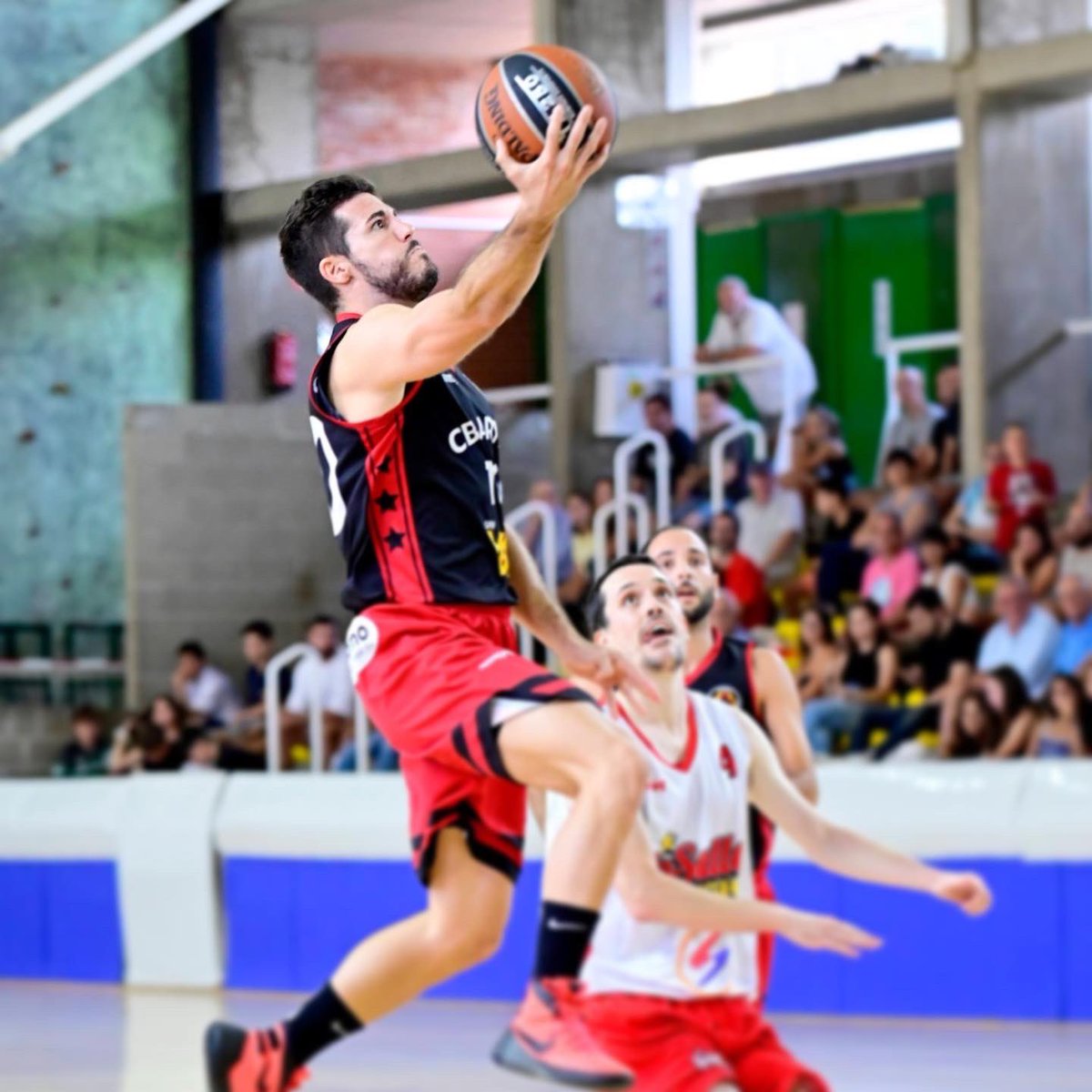 cbartes's tweet photo. Sènior masculí A temporada 2023-24

🚨RENOVACIONS

En Ferran Mas, en Pol Camprubí, l’Edu Mas, en Carles Jordà, en Jan Osul i en Jordi Clotet seguiran la temporada que ve al Sènior Masculí A dirigits altra vegada per en Pep Piqueras. https://t.co/cSiMO4iThg