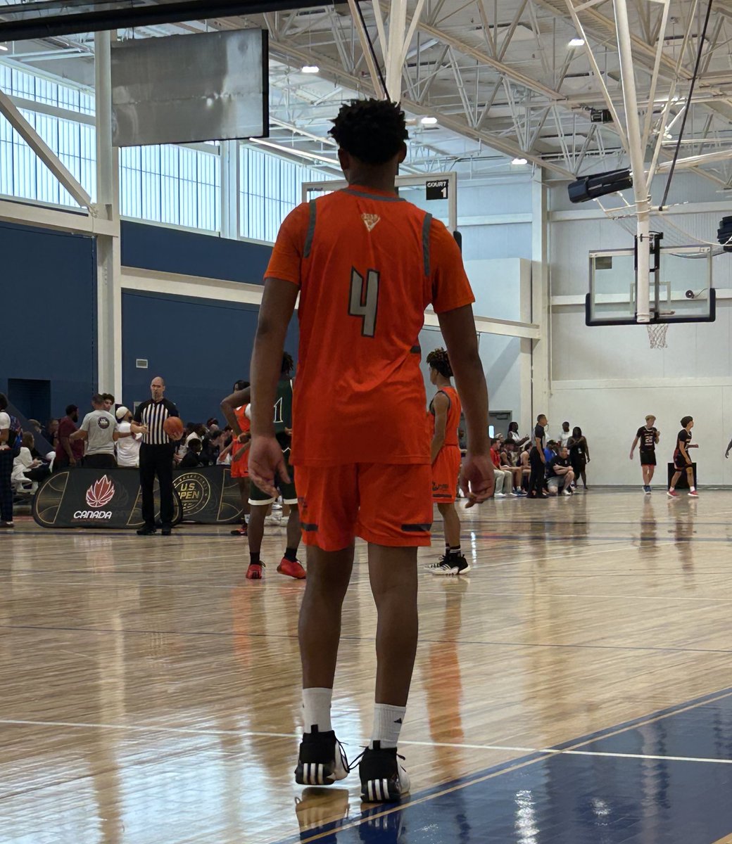TMarkwith14's tweet photo. 2026 Colben Landrew went for 23 points in Game Elite’s quarterfinal win against the Atlanta Celtics at the US Open Championship. He hit some impressive perimeter shots off the dribble and was strong in the lane absorbing contact to finish. Great size &amp; aggression on the wing. https://t.co/0CMNhssd0T