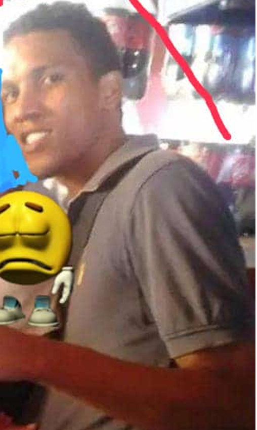 InforTvenezuela's tweet photo. Este sujeto Kevin Longa, es denunciado por robo en Guaicaipuro,Pinto Salinas,Sarria y la Av. Andres Bello en Caracas.
Mantiene en zozobra a la colectividad con los múltiples robos con armas,en horarios nocturnos.
Vive en la calle Capri de Pinto Salinas
@DouglasRicoVzla #Cicpc https://t.co/miQJaUPmGk