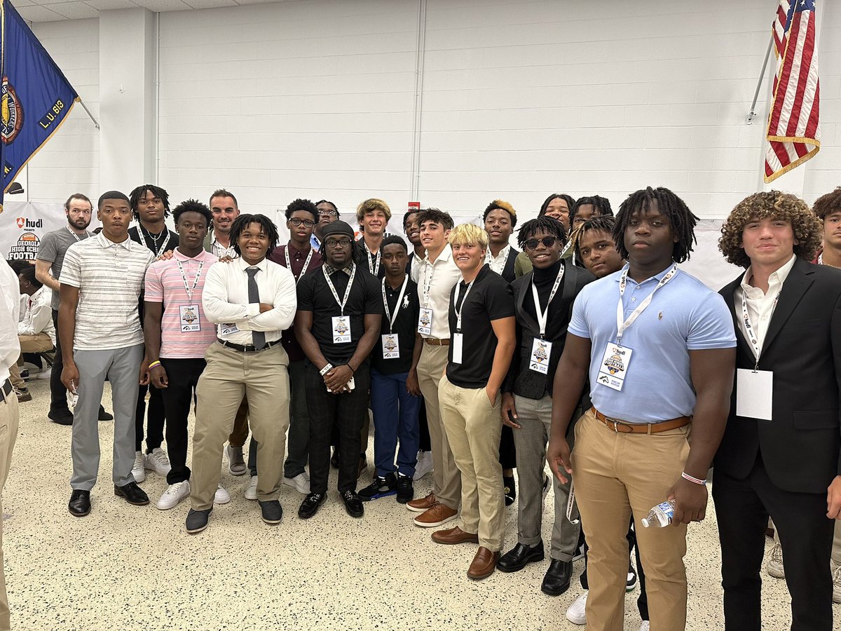 SCORE Atlanta (@scoreatlanta) on Twitter photo 7A <a href="/KMHS_FootballGa/">π ππππ πππππ½πΌππ ποΈπ¨</a> led by Head Coach Carmen, in attendance today upon their first game of the season versus Creekside in the <a href="/CorkyKell/">Corky Kell + Dave Hunter Classic</a> βΌοΈ
#GAHSFootballMediaDays
<a href="/RustyMansell_/">Rusty Mansell</a> <a href="/CraigSagerJr/">Craig Sager II</a> <a href="/MansellKaylee/">Kaylee Mansell</a> <a href="/najehwilk/">Najeh Wilkins</a> 7A <a href="/KMHS_FootballGa/">π ππππ πππππ½πΌππ ποΈπ¨</a> led by Head Coach Carmen, in attendance today upon their first game of the season versus Creekside in the <a href="/CorkyKell/">Corky Kell + Dave Hunter Classic</a> βΌοΈ
#GAHSFootballMediaDays
<a href="/RustyMansell_/">Rusty Mansell</a> <a href="/CraigSagerJr/">Craig Sager II</a> <a href="/MansellKaylee/">Kaylee Mansell</a> <a href="/najehwilk/">Najeh Wilkins</a>