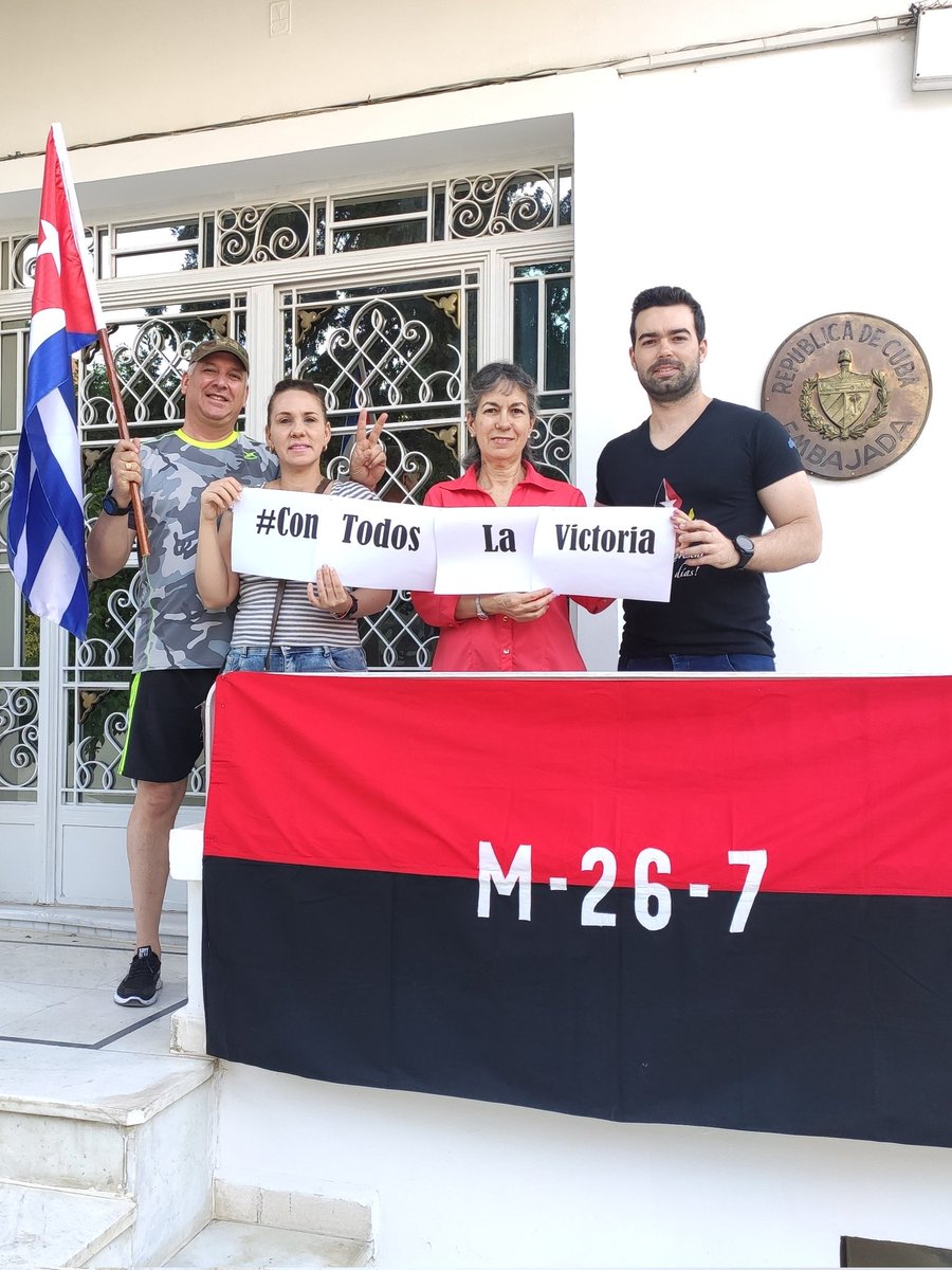 EmbaCuba_Siria's tweet photo. Desde @EmbaCuba_Siria nos unimos a las celebraciones por el Día de la Rebeldía Nacional!!!

#ConTodosLaVictoria
#70Moncada https://t.co/hn1oCh3OBs