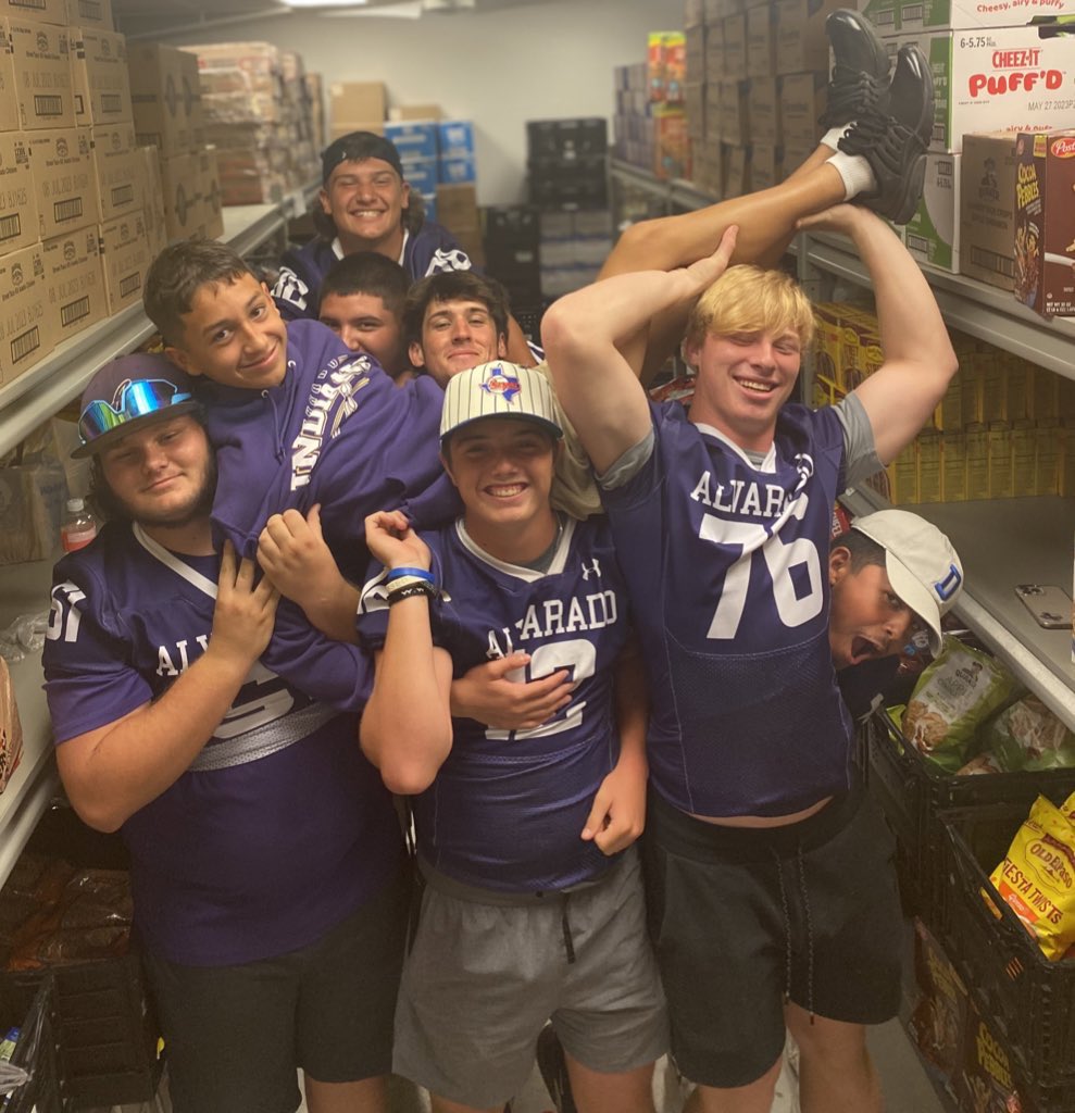 It has been an honor spending my July Wednesday mornings with our Varsity Indians volunteering our time at Helping Hands for Jesus! Huge shoutout to <a href="/CoachWalraven/">Casey Walraven</a> and his coaching staff for allowing the boys to miss an occasional workout to serve their community! 
💜🏹💛 #TR1BE