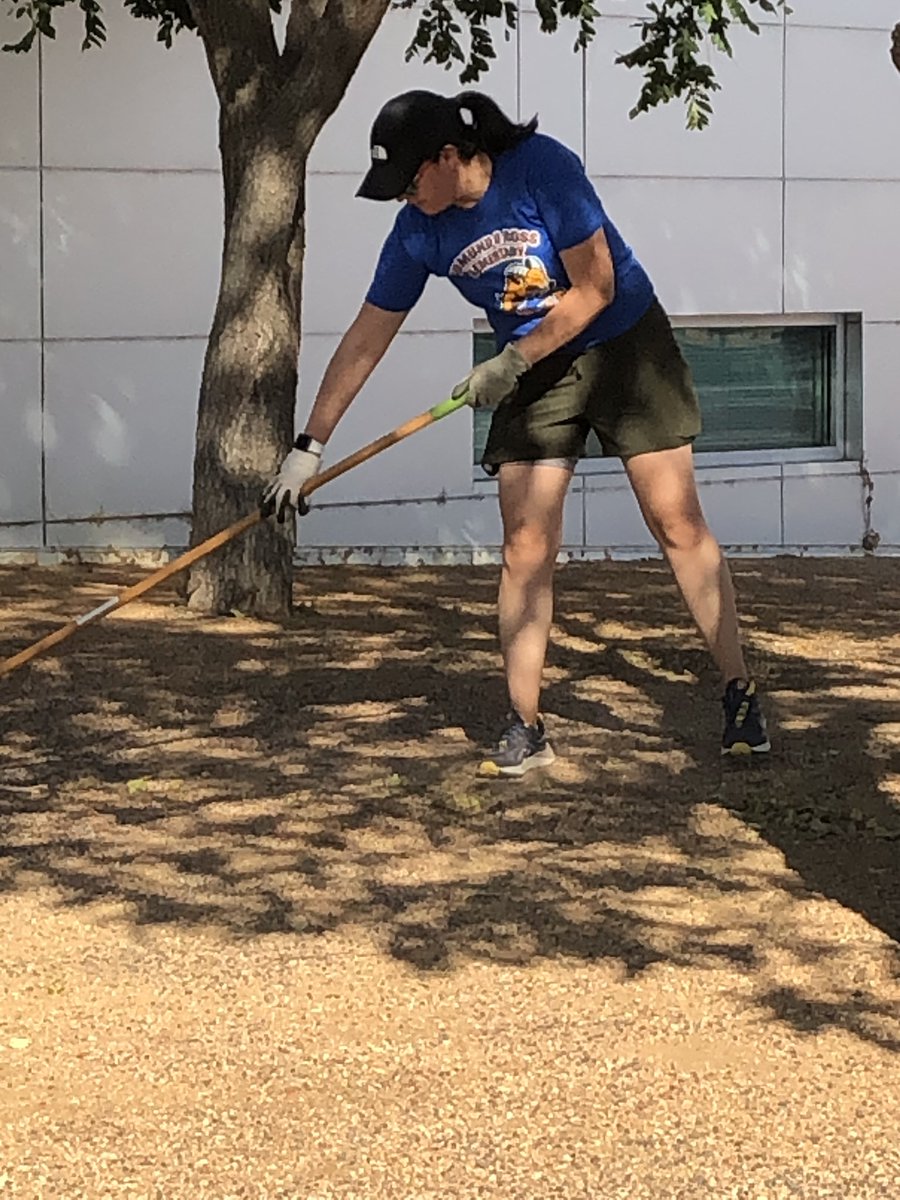 EGRossPrincipal's tweet photo. We had a warm but successful campus cleanup this morning @EGRossrams ! Thank you Shine volunteers, Hope High School students, EG Ross Community for all the help today! https://t.co/8eV7Zuat8L