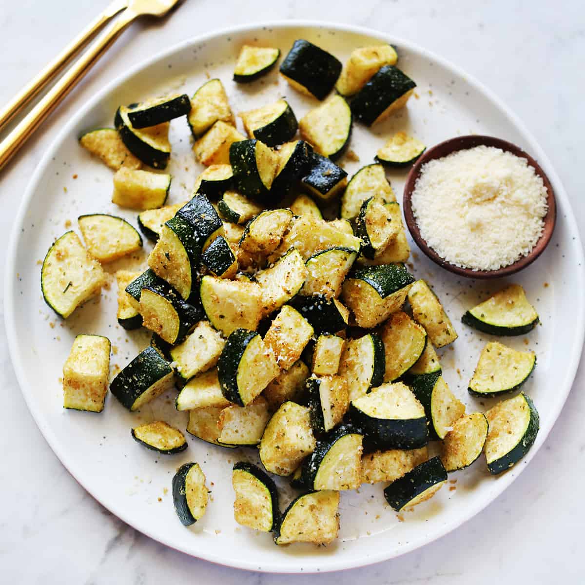 Air Fryer Zucchini
abeautifulmess.com/air-fryer-zucc…