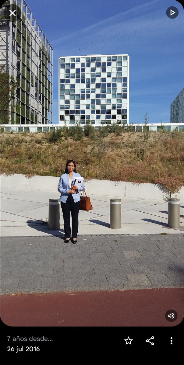 TAMARA_SUJU's tweet image. #Venezuela: lo que me recordó Facebook...tal día como hoy hace 7 años, lleve mi primer Gran Expediente de Incidencias sobre Crimenes de Lesa Humanidad a la Corte Penal Internacional.  En aquel entonces, muy  pocos creían que este trabajo avanzaria. .....La Razón estaba de nuestro…