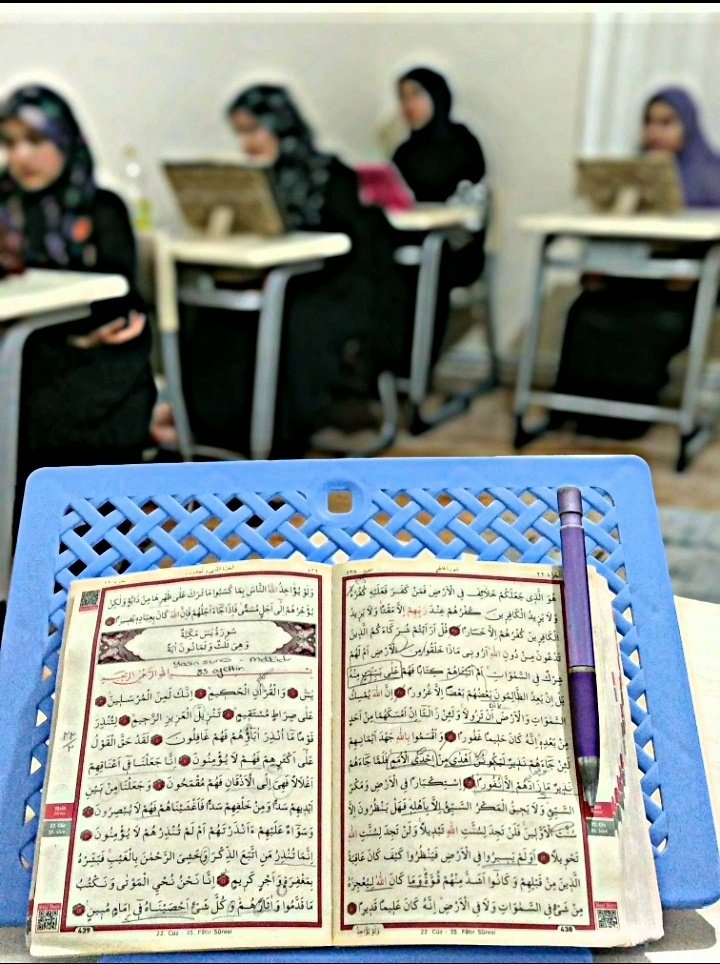 medine_tumer's tweet photo. Allah'ı seven bir kalp, o yolda yorumlayı da sever.. https://t.co/O3cRG7HdDp