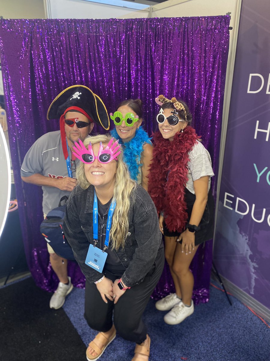 Check out this crew of educators engaging in professional learning at the #InstCon23 this week! <a href="/LincolnLearning/">Lincoln Learning Solutions</a>  <a href="/Canvas_by_Inst/">Canvas by Instructure</a>