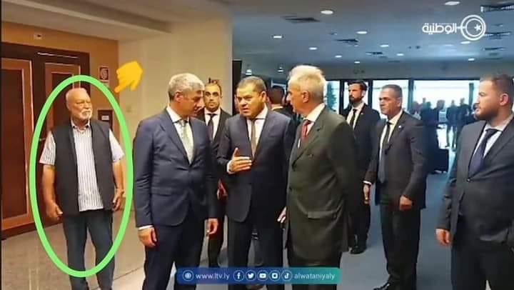 Abdoko99's tweet photo. عرفتوه مني ولا لا 

حاكم ليبيا الفعلي 👇🏻👇🏻👇🏻 https://t.co/JIyo8yinms