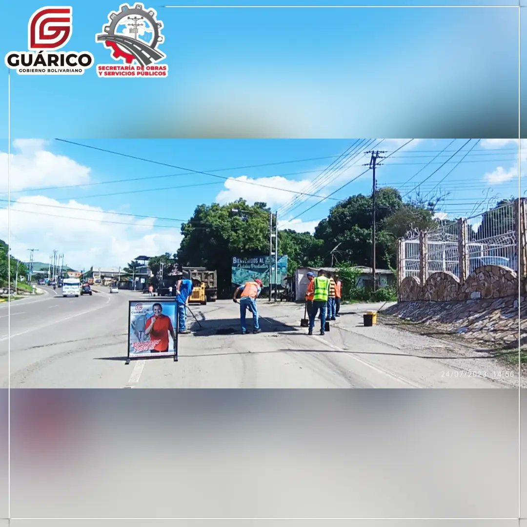 obras_guarico's tweet photo. #AlMomento Gracias a las políticas implementadas por el Gob. @josemvasquez, con el firme propósito de optimizar las condiciones de transitabilidad en Guárico, el equipo de Construvialgua no descansa y ejecuta trabajos de bacheo en la Av. Acosta Carles de San Juan de los Morros. https://t.co/VWCUAxoAwW