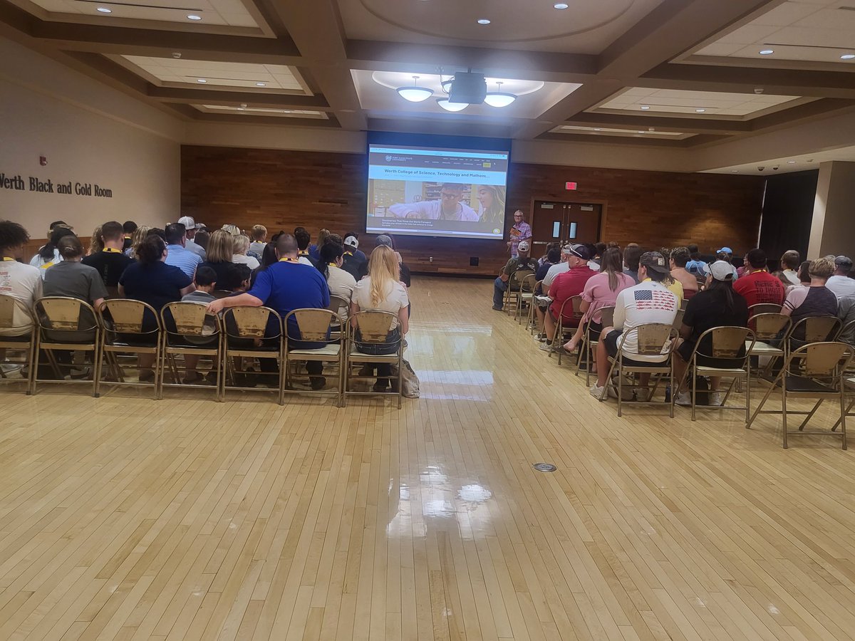 fhsustm's tweet image. That's a wrap! We just finished the last orientation for this Summer. We are gearing up and looking forward to seeing new and returning students on August 21st.