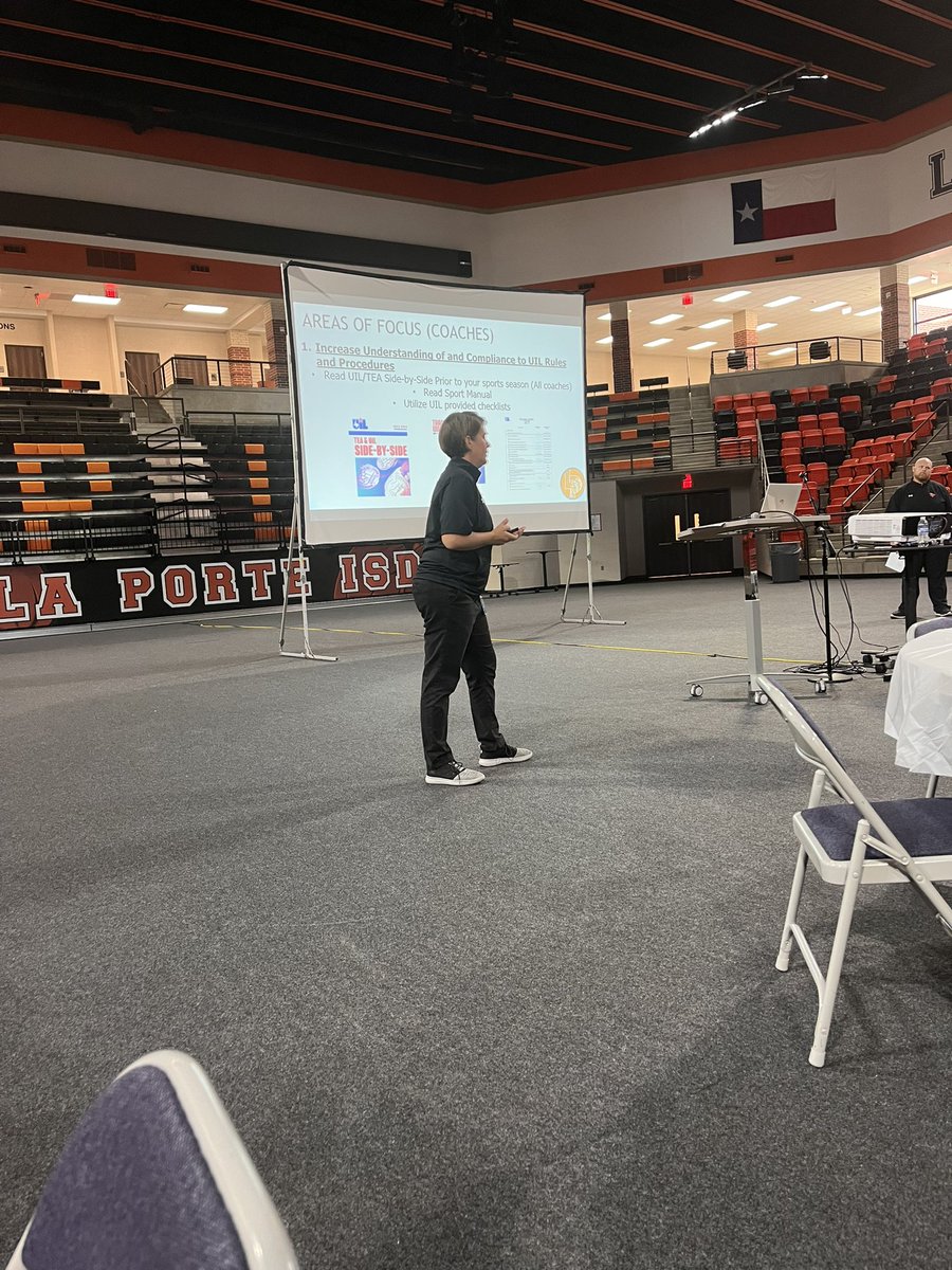 LPLadyDawgsBB's tweet image. LaPorte Athletic Director/Head Girls Basketball Coach updating the Coaches on UIL Changes!!! #LPStrong #BulldogPride #LPAthleticDepartment