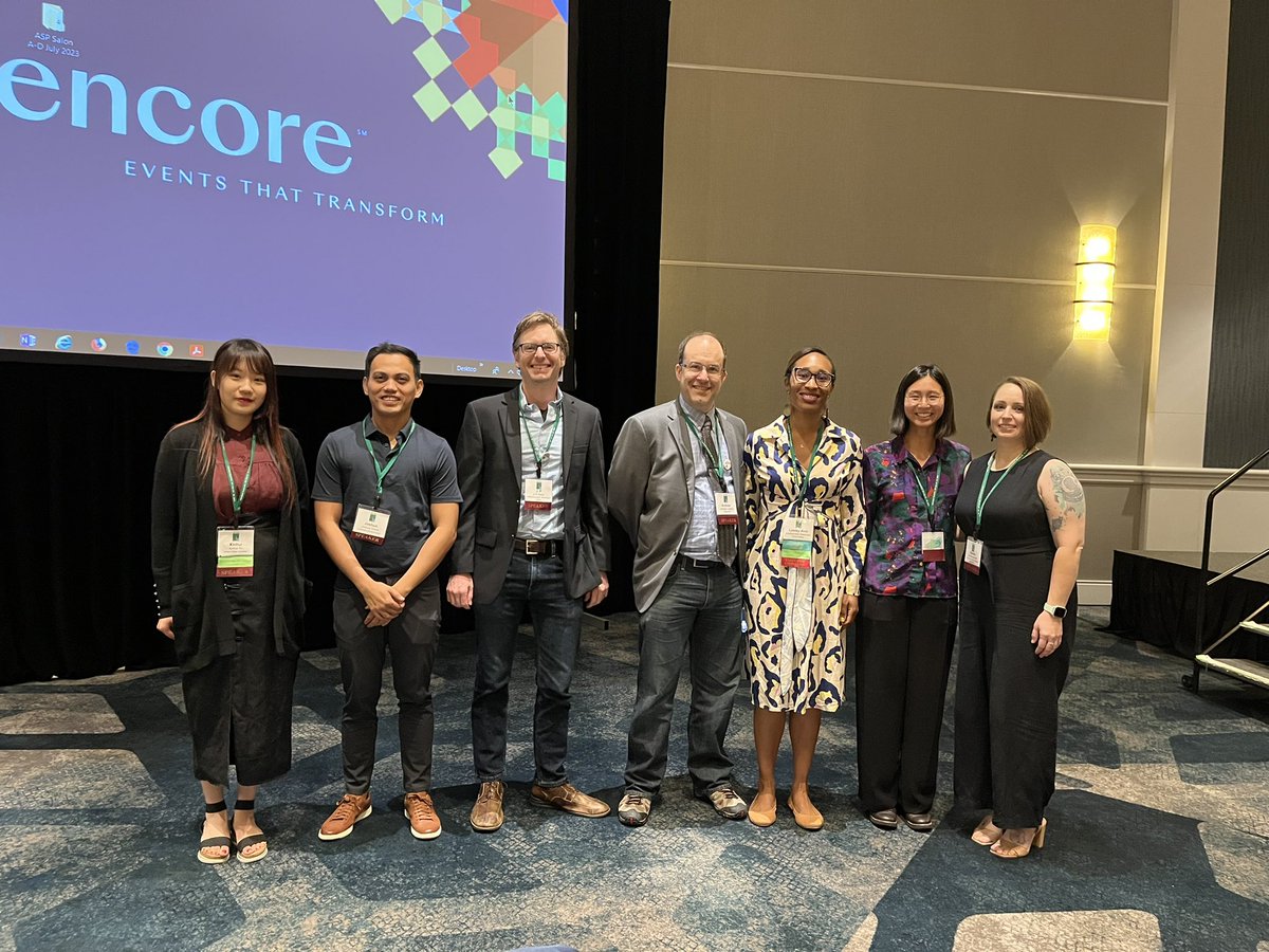 #proudPI  Our <a href="/UNCW_CMS/">UNCW_CMS</a>   marine science masters student Sandra Bennett <a href="/wholigan461/">Sandra Dawn Bennett</a> did a really nice job in her talk today at #ASP2023.  Great session all around!
