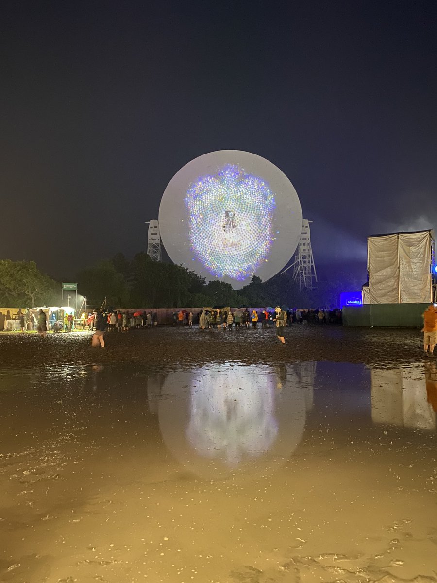 MusticlesTGreat's tweet photo. In the face of crazy weather challenges, well done all ⁦@bluedotfestival⁩ . From the ever cheerful bar staff and marshalls to the fabulous chaps who dragged us out with their tractor, a credit to you, every one of them. See you next year! (Yeah, why the hell not, eh?) https://t.co/UMlfQs2kTc
