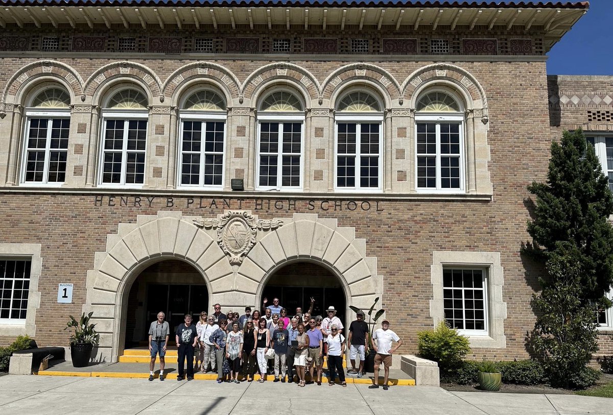 PlantHighSchool's tweet image. This past Saturday we had the honor to provide the PHS 🎓c/o ‘73 (50 year class reunion) a trip down memory lane 🎶 ‘Neath the pines of Palma Ceia. 🎶Hope they enjoyed walking the halls again. 📣#StrengthThroughUnity 🖤💛