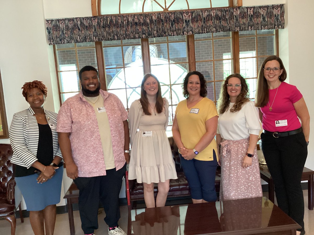 Meet today's class of new hires to <a href="/SMCPS_MD/">SMCPS_MD</a> who will be working at <a href="/ees_smcps/">EES</a> <a href="/lpes_smcps/">LPES</a> <a href="/lms_smcps/">LMS</a> <a href="/SRMS_SMCPS/">SRMS</a> &amp; <a href="/chs_smcps/">Chopticon HS</a>! Half of a dozen eager and smiling faces. Our students cannot wait to meet you!